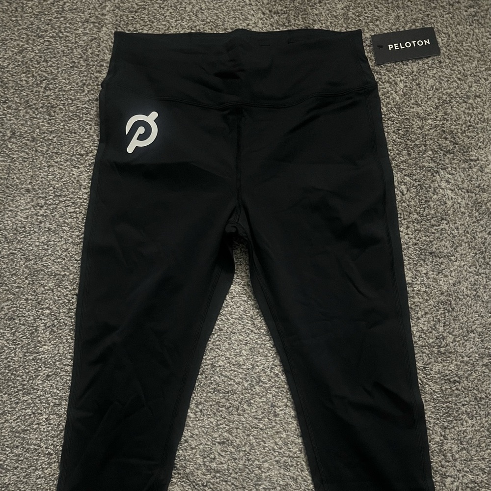 Peloton Capri Length Workout Pants